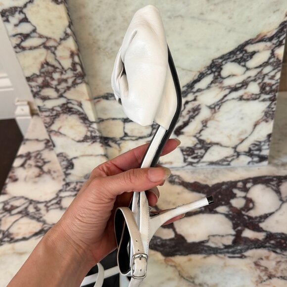 Balenciaga Leather Bow Sandals - Picture 5 of 7